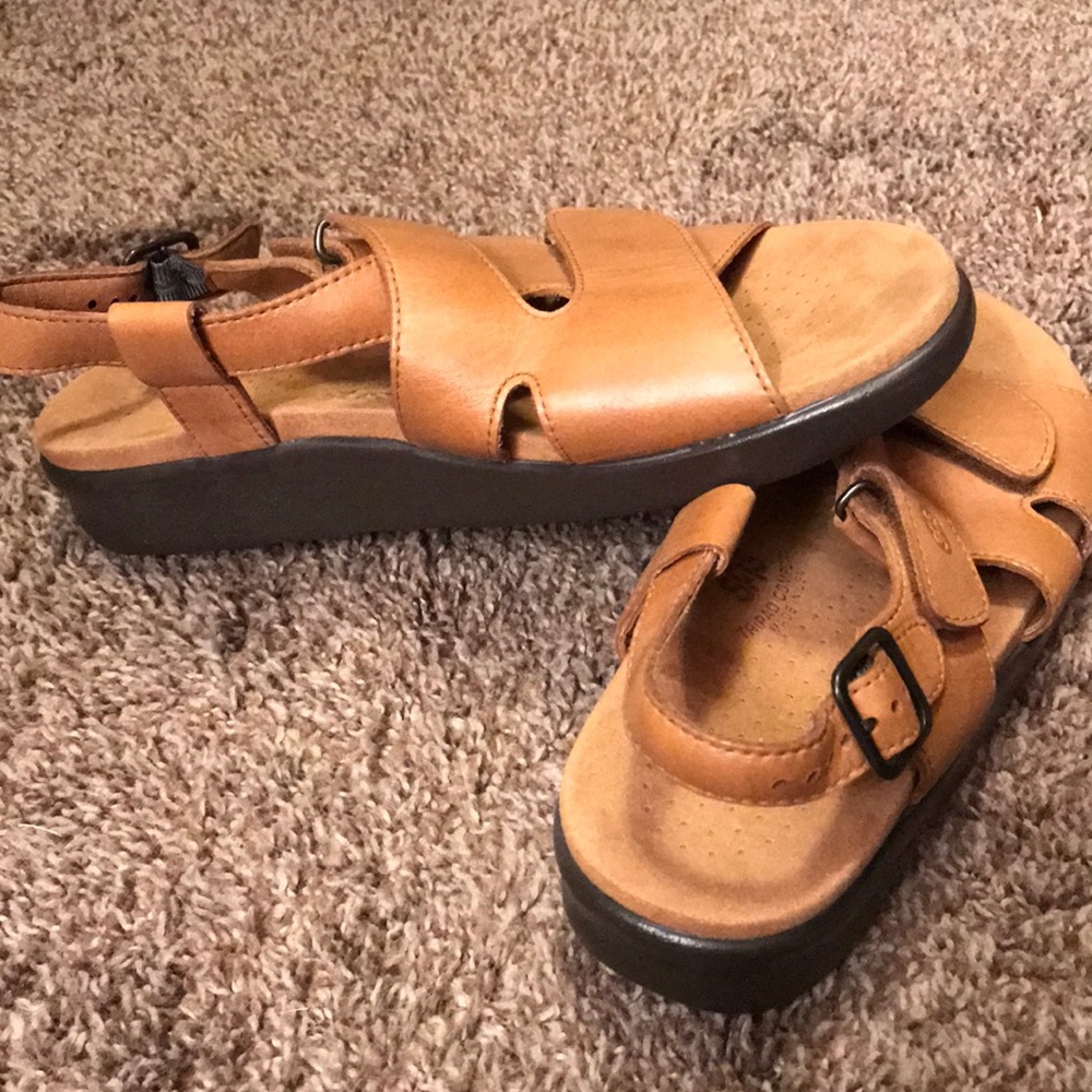 Perfect Sandals for the outdoorsy gal